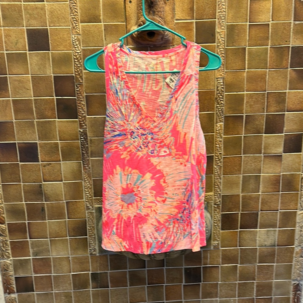 NEW Lilly Pulitzer Vibrant Pink and blue Sleeveless Top M 19" armpit to armpit
